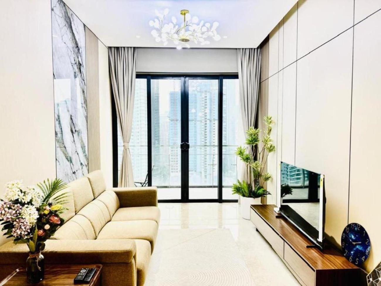 Crown The Manor Klcc Center *